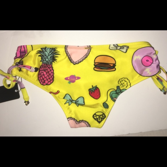 WILDFOX Bikini Bottom Ruched Emoji Print NWT - Picture 4 of 7